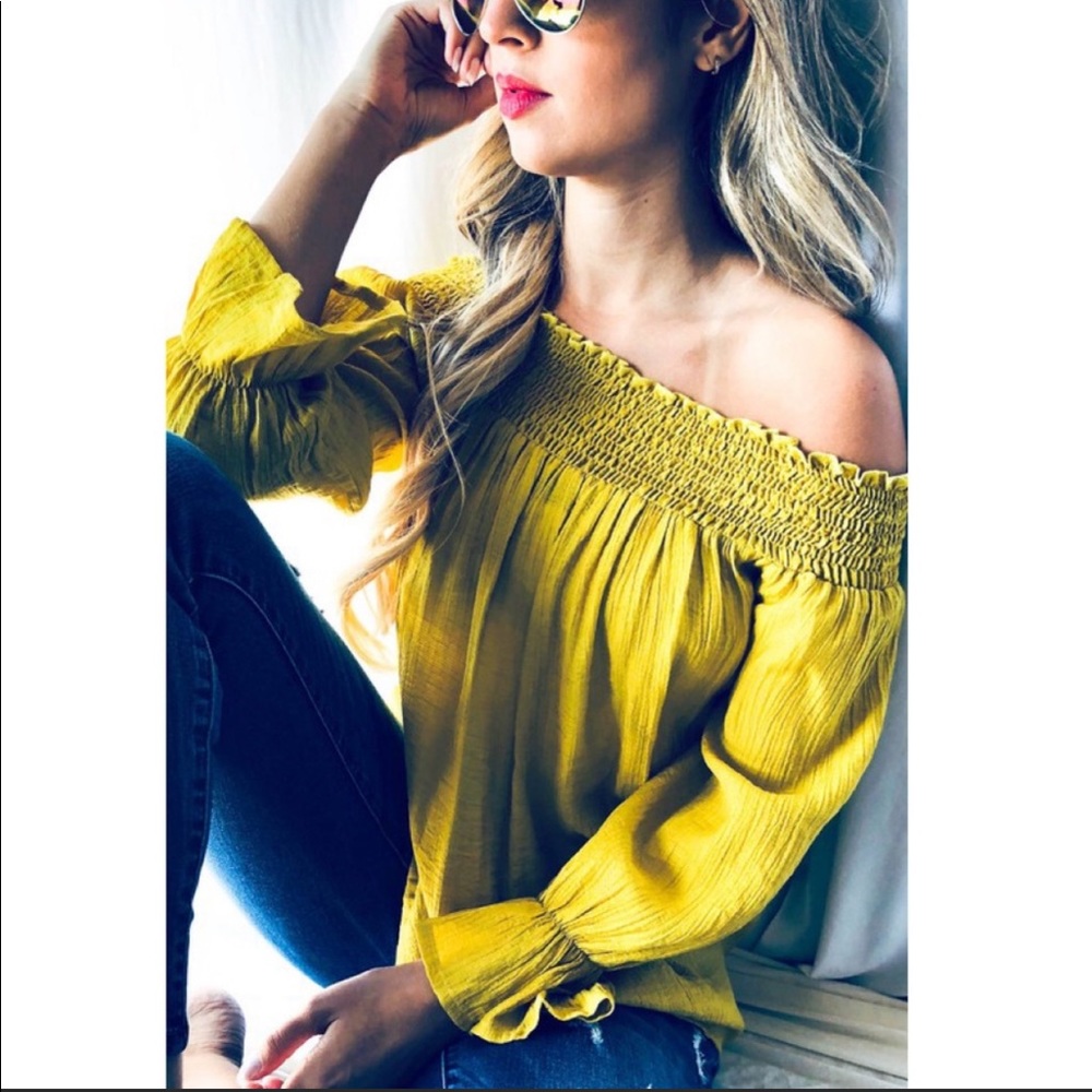Off Shoulder Smocking Top